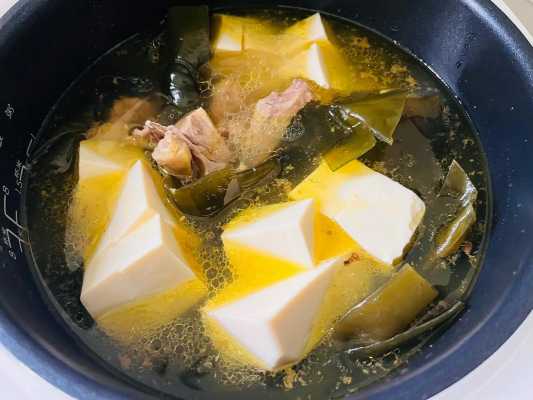 豆腐炖汤的做法（豆腐炖汤的做法视频）